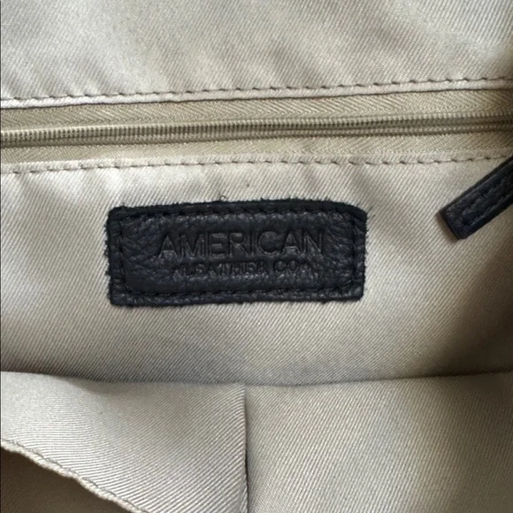 American Leather Crossbody Bag - Picture 3 of 7